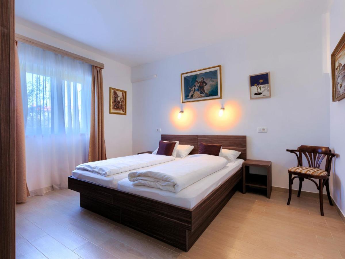 Sosi By Interhome Umag